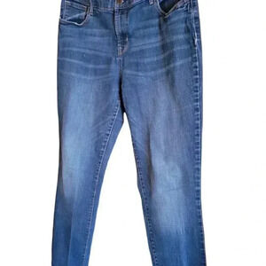 Old Navy Woman's Mid Rise Jeans size  14 long